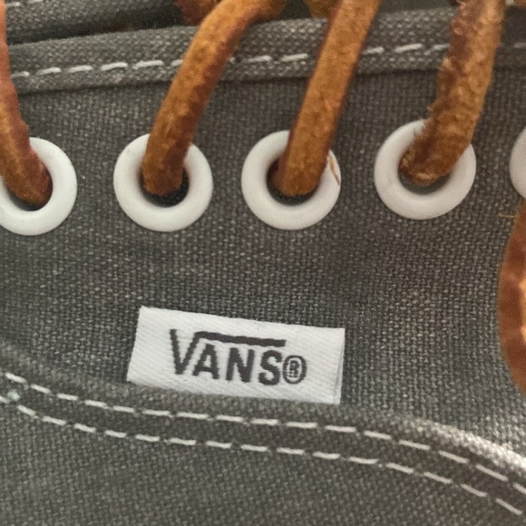 Vans   OFF THE WALL Gray NEW Lace Up - Men Size 9 / ladies 10.5 - Picture 6 of 7